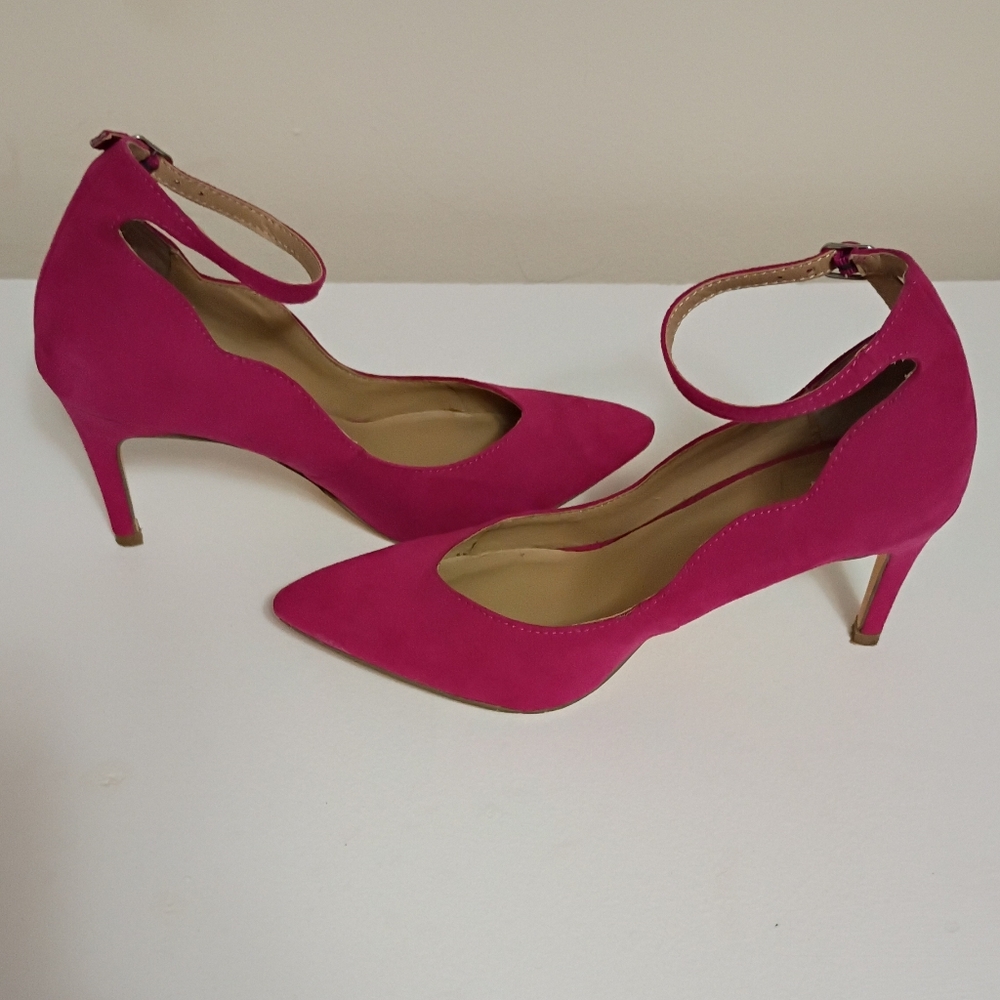 Kaari Blue Fuchsia Women's Heels Size 6 Medium